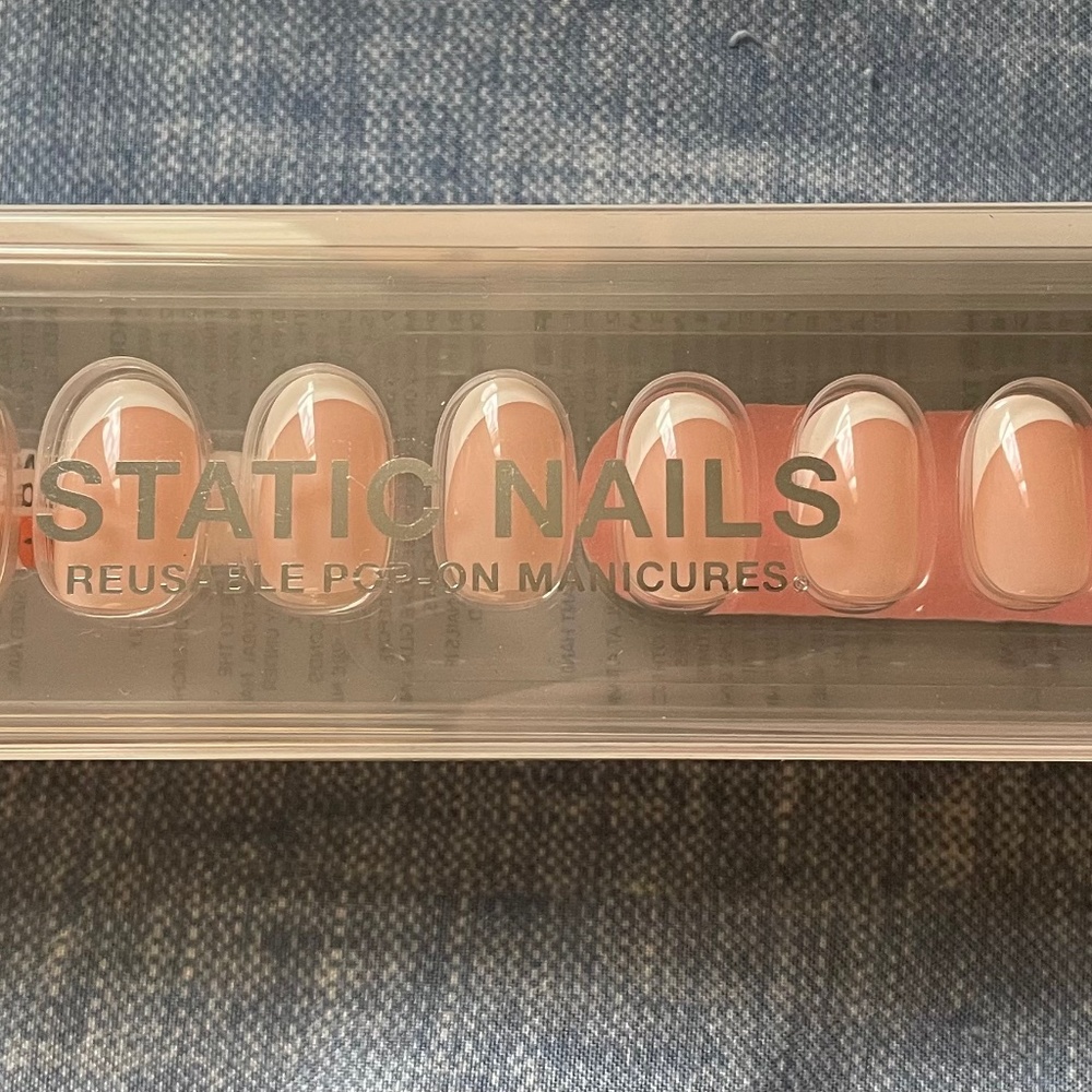 Static Nails